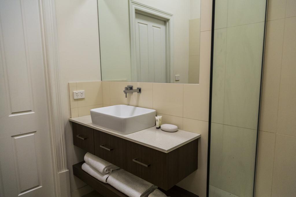 Simmers Serviced Apartments Williamstown Oda fotoğraf